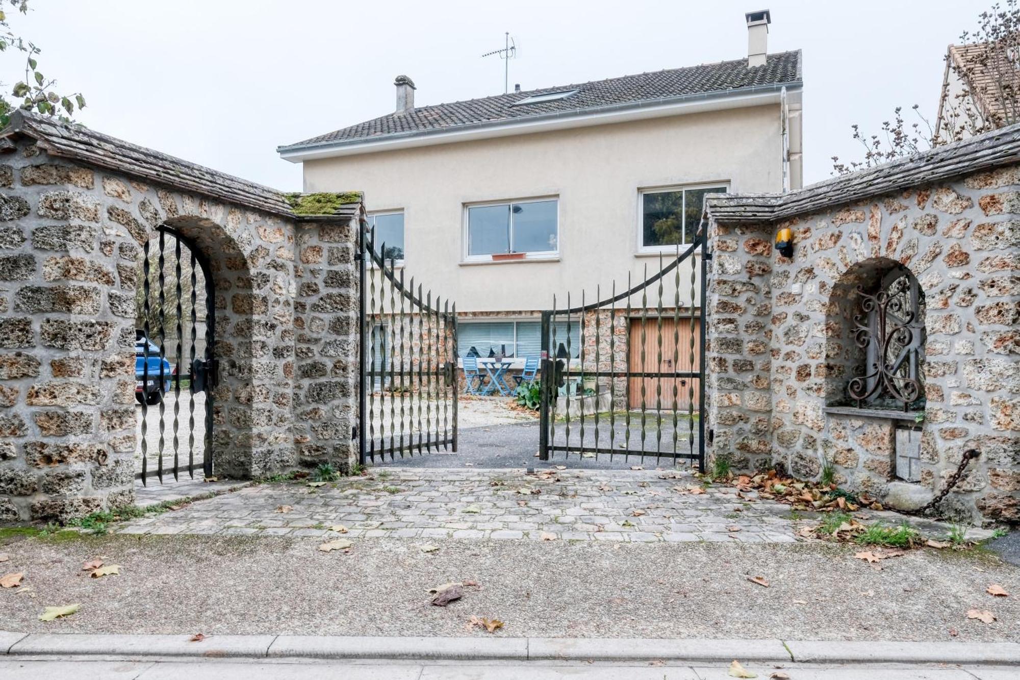 Studios de l'Etang du perray Le Perray-en-Yvelines Extérieur photo